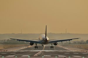 산 파블로 공항 착륙