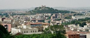 산 미켈레 언덕과 정상에 있는 성