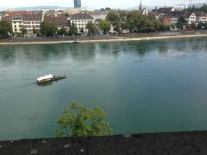 바젤의 라인 강을 가로지르는 케이블 페리