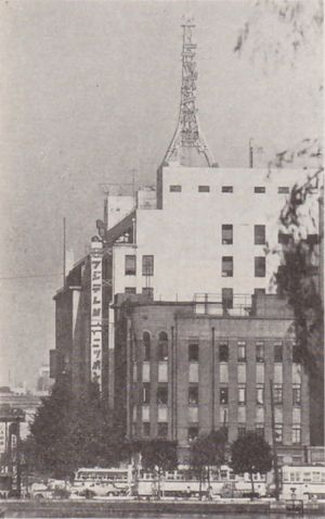 1961년경 유락초(有楽町)에 있던 후지 텔레비전 본사(일본방송(日本放送)과 공유)