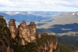 블루 마운틴 국립공원(Blue Mountains National Park)의 쓰리 시스터스(Three Sisters) 암석 지대
