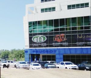 반도 기반 라디오 방송국인 에라 FM, 마이 FM, 히츠 FM의 광고