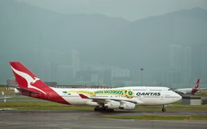 콴타스 747–400 항공기에 적용된 축구 국가대표팀 마크