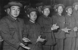 1953년 동베를린에 도착한 북한 유학생들