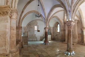 시온산의 최후의 만찬과 오순절이 열렸다고 전해지는 천추의 방 (예루살렘)