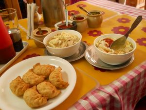 모모를 곁들인 툭파 – 티베트식