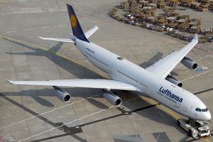 루프트한자(Lufthansa) A340-300 항공기 전경