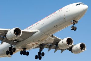 에어 캐나다의 A340-500.