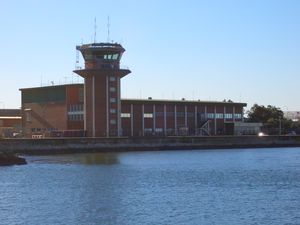 1972년부터 1996년까지 운영된 4호 관제탑