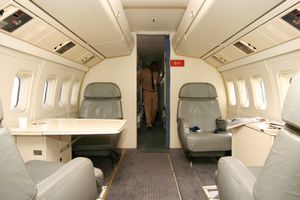 정부용으로 개조된 Fokker 50의 주 객실