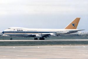1986년에 촬영된 보잉 747-244M ZS-SAS. ZS-SAS는 1987년 남아프리카 항공 295편으로 추락했습니다.