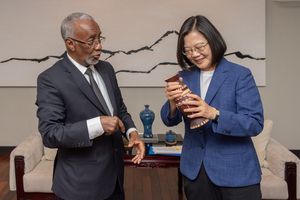 소말릴란드 외무장관 하지 모하무드와 타이완 총통 차이잉원