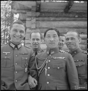 1943년 4월 5일, 독일, 이탈리아, 일본, 헝가리, 루마니아 군사 대표단의 우투아 전선 지역 방문 사진