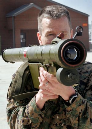 조준 중인 스트렐라, 추적기 렌즈가 명확하게 보임