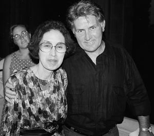 1995년 히로시마 원폭 피해자와 함께한 신