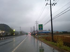 포항~경주 방향. 국도 제7호선의 표지판