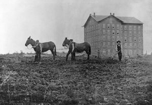 1855년 펜실베이니아 주립대학교의 올드 메인