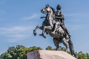 표트르 1세 기념비, 청동 기마상