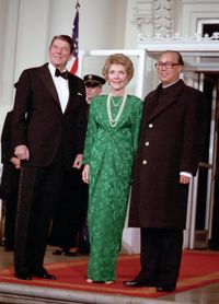 자오쯔양은 1984년 1월 10일 백악관에서 로널드 레이건 미국 대통령의 접대를 받았다.