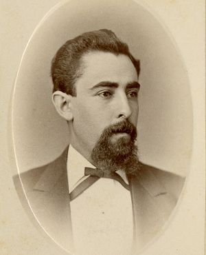 UCLA의 전신인 로스앤젤레스 캘리포니아 주립 사범학교 설립에 중요한 역할을 한 레지날도 프란시스코 델 발레