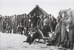 1919년 4월 제헌의회 선거에 참여한 에스토니아 군인