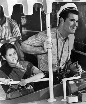 1958년 계딸 김과 함께