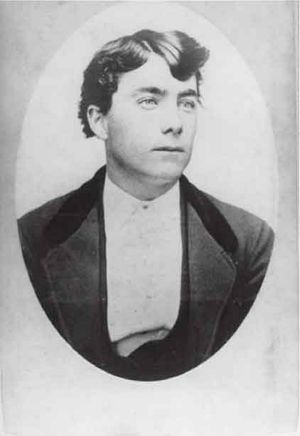 총격전에서 사망한 톰 맥로리