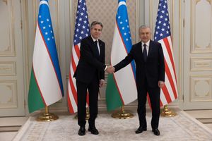 2023년 3월 1일 미르지요예프와 미국의 토니 블링컨 국무장관