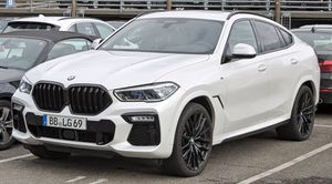 BMW X6 중형 고급 쿠페형 SUV