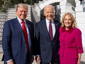 바이든 여사와 남편, 그리고 도널드 트럼프 (2024년 11월 대통령직 인수인계 과정 중)