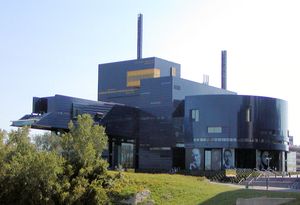 미니애폴리스의 미시시피 강변에 위치한 구스리 극장(Guthrie Theater)