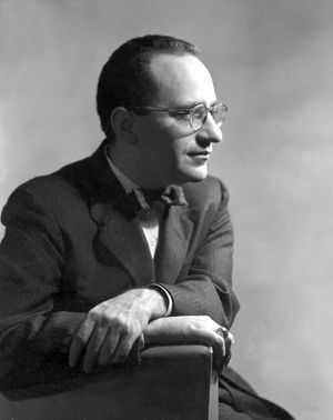 머레이 로스바드(Murray Rothbard), 국가자본주의에 대한 자유지상주의적 우파 분석을 발전시킨 인물