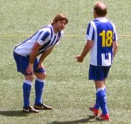 2011년 베테랑 경기에서 에스파뇰 소속으로 뛰는 포체티노(왼쪽)