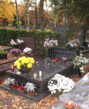 바르샤바 포봉스키 군묘지에 있는 블라디슬라프 슈필만의 묘