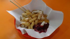 호이신 소스와 참깨 소스를 곁들인 창펀