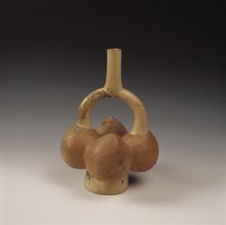 모체 문화(Moche culture)의 루쿠마를 묘사한 도자기
