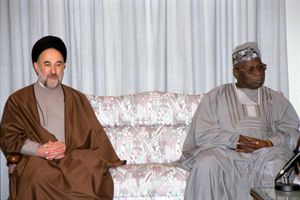 오바산조와 1999년 이란의 대통령 모하마드 하타미