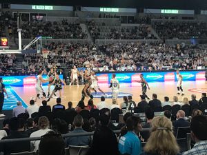 2019-20 시즌 데뷔 시즌 중 멜버른 아레나에서 열린 피닉스의 홈 경기