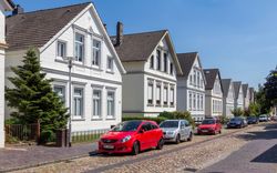 올덴부르크의 전형적인 건축 양식인 "훈데휘텐"(개집)