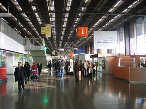 1번 터미널 내부