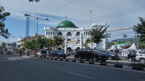 알-마아리프 대모스크(Al-Ma'arif Grand Mosque), 타라칸