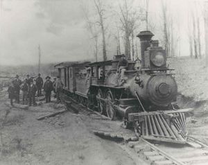 1890년대 그린빌과 북부 철도(Greenville and Northern Railway). 2010년 늪 토끼 길(Swamp Rabbit Trail)로 전환됨