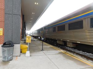 윈저 역의 비아 레일 열차