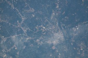 2022년 7월 8일 국제우주정거장에서 촬영한 오거스타 (북쪽이 오른쪽 위쪽에 위치)