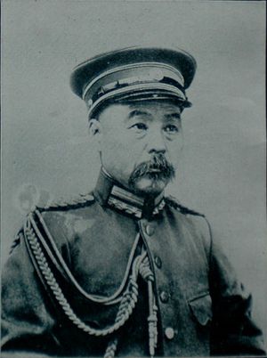 1911년 청나라 장군 복장을 입은 펑궈장(馮國璋)