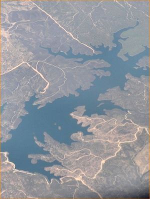 과디아나 강변의 알퀘바 호