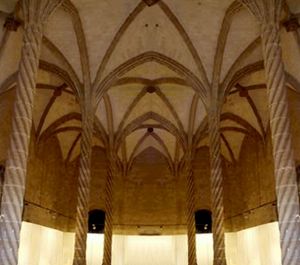 팔마의 실크 거래소(Silk Exchange), 1420년에서 1452년 사이에 건설된 마요르카 고딕 건축의 걸작