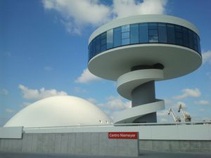 니에메이어 센터(Oscar Niemeyer 설계)