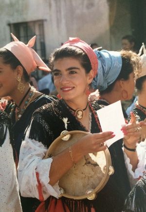 야네스(Llanes)의 주요 축제에서 입는 전통 아스투리아스 의상
