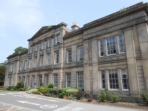 디즈버리 캠퍼스